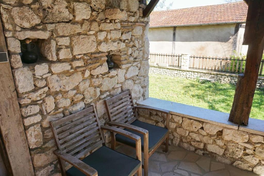 Holiday home Maison De Village Perigourdin Bouniagues